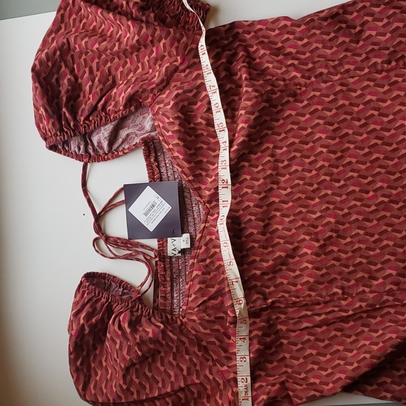 Ava & Viv Geometric Puffed Sleeve Blouse Size 1X NWT - 2/$15 - Picture 8 of 8